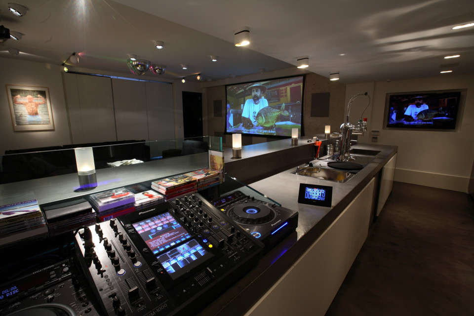 Home Theater + Bar